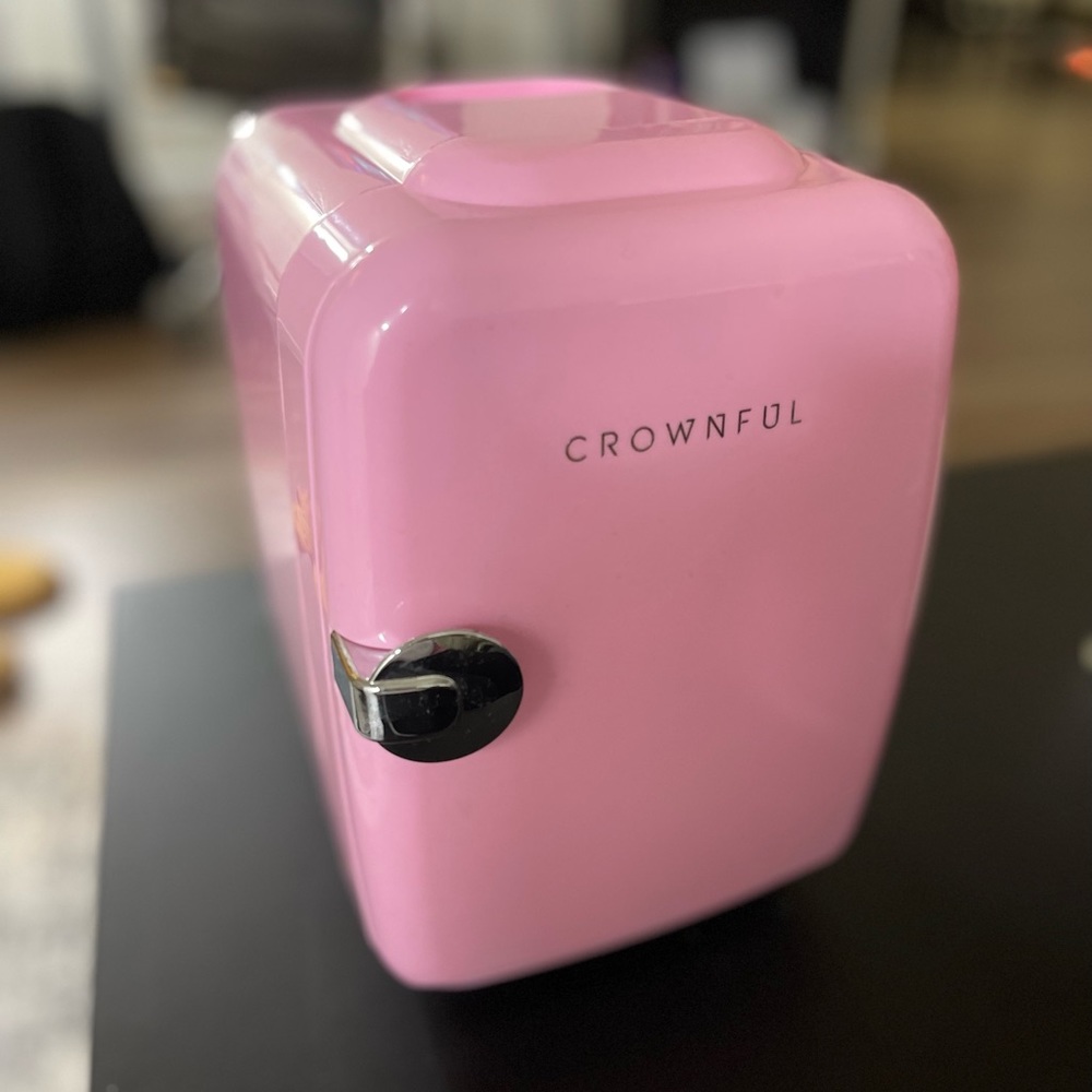 Crownful skincare mini fridge